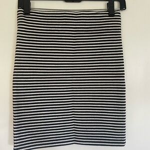 Theory Black and White Ribbed Mini Pencil Skirt